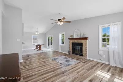 530 Shadowridge Road, Jacksonville, NC 28546 - Photo 3