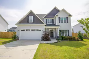 1253 Yellowwood Dr, Aberdeen, NC 28315 - Photo 1