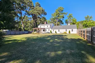 206 Woodland Dr, Clinton, NC 28328 - Photo 5