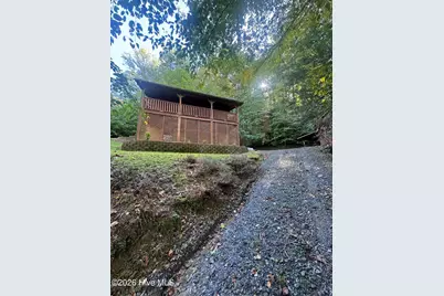 889 Wagon Train Road, Murphy, NC 28906 - Photo 3