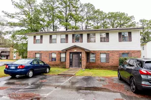 104 Ravenwood Dr, Jacksonville, NC 28546 - Photo 1
