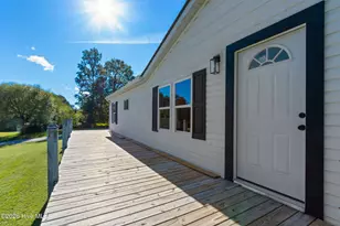 258 Bobcat Ln, Warne, NC 28909 - Photo 5