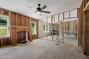 258 Bobcat Ln, Warne, NC 28909 - Photo 19