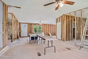258 Bobcat Ln, Warne, NC 28909 - Photo 15
