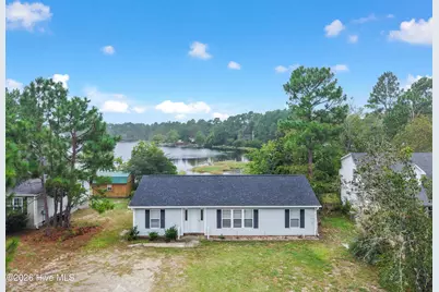 219 N Lake Keziah Drive, Southport, NC 28461 - Photo 5