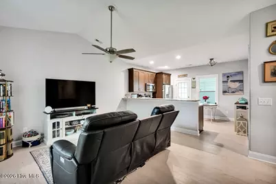 1805 Salisbury Road, Southport, NC 28461 - Photo 5