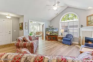 125 W Chelsea Ct, Southern Pines, NC 28387 - Photo 7