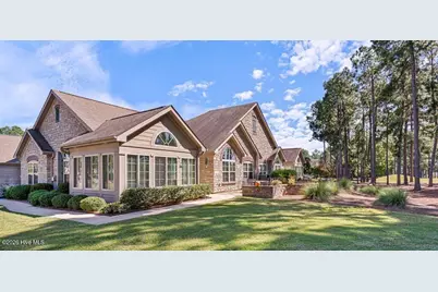 125 W Chelsea Court, Southern Pines, NC 28387 - Photo 1