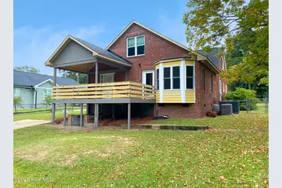 217 E Donaldson Avenue, Raeford, NC 28376 - Photo 35