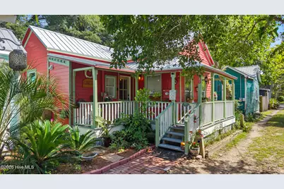 617 Fullwood Street, Wilmington, NC 28401 - Photo 1