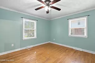 235 Oak St, Wallace, NC 28466 - Photo 15