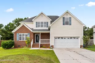 109 Cypress Bay Dr, Jacksonville, NC 28546 - Photo 1
