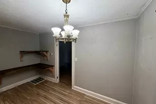 401 Cale St, Windsor, NC 27983 - Photo 5