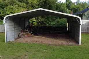401 Cale St, Windsor, NC 27983 - Photo 23