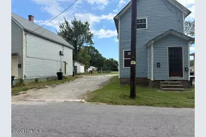 505 Roanoke Avenue, Elizabeth City, NC 27909 - Photo 3