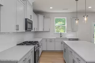 559 Whinfield Pl, Aberdeen, NC 28315 - Photo 3