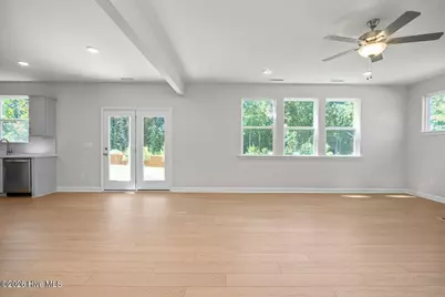 559 Whinfield Place, Aberdeen, NC 28315 - Photo 5