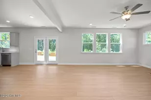 559 Whinfield Pl, Aberdeen, NC 28315 - Photo 5
