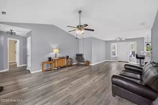 1608 Blue Tick Ct, Wilmington, NC 28411 - Photo 5