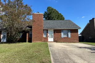 1811 Summerhaven Dr, Greenville, NC 27858 - Photo 1