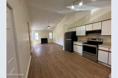 1811 Summerhaven Drive #B, Greenville, NC 27858 - Photo 5