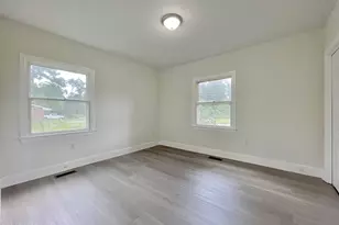 266 W Frink St, Whiteville, NC 28472 - Photo 33