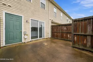 2300 Vineyard Dr, Winterville, NC 28590 - Photo 3