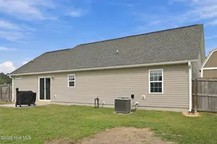 393 Haw Branch Rd, Richlands, NC 28574 - Photo 11