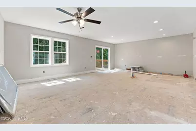 215 E Moore Street, Robbins, NC 27325 - Photo 5