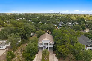 122 NE 12th St, Oak Island, NC 28465 - Photo 3