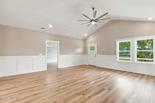 109 SE 37th St, Oak Island, NC 28465 - Photo 9
