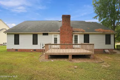 203 W Raintree Lane, Goldsboro, NC 27534 - Photo 3