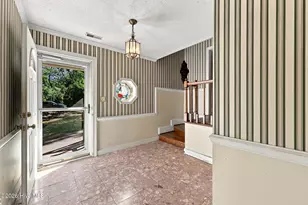 507 Eleanor St, Greenville, NC 27858 - Photo 7