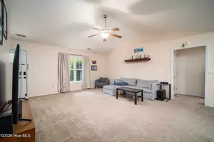 105 Worvin Ln, Richlands, NC 28574 - Photo 9