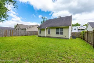 606 Mattocks Ave, Maysville, NC 28555 - Photo 33