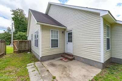 606 Mattocks Avenue, Maysville, NC 28555 - Photo 31