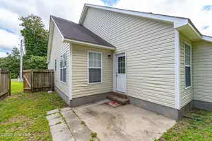 606 Mattocks Ave, Maysville, NC 28555 - Photo 31