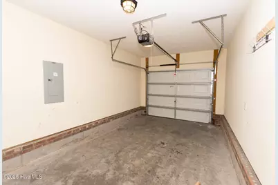 606 Mattocks Avenue, Maysville, NC 28555 - Photo 35