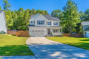 216 Vanderbuilt Ct, Aberdeen, NC 28315 - Photo 1
