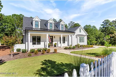 275 Hollycrest Drive, Pinehurst, NC 28374 - Photo 1