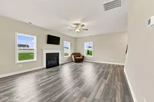 966 Appaloosa Trl, Grimesland, NC 27837 - Photo 3
