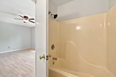 100 David Drive #E15, Greenville, NC 27858 - Photo 17