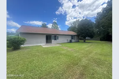 1019 Blue Leaf Place, Jacksonville, NC 28546 - Photo 7
