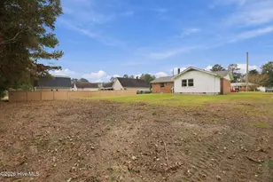 25 Yorkshire Dr, Jacksonville, NC 28546 - Photo 15