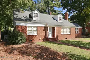 407 Cooper Dr, Clinton, NC 28328 - Photo 1