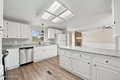 100 N Cherie Court, New Bern, NC 28562 - Photo 23