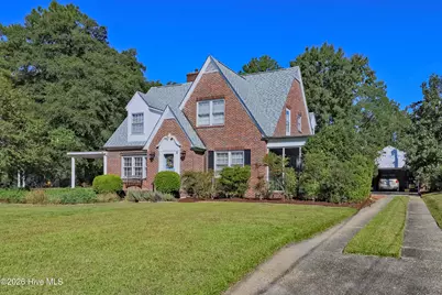 413 E Main Street, Wallace, NC 28466 - Photo 3