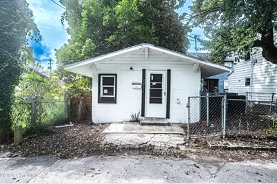 1211 Bay Street, New Bern, NC 28560 - Photo 1