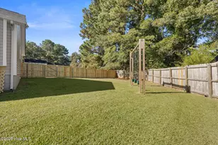 403 Huff Dr, Jacksonville, NC 28546 - Photo 27