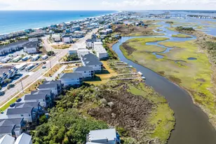 825A N New River Dr, Surf City, NC 28445 - Photo 5